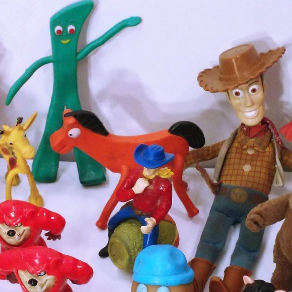 Lot of 27 Vintage 70s-80s Toys Assorted Karcher Monster Ernie Lil Pony Taz Smurf - Picture 9 of 12